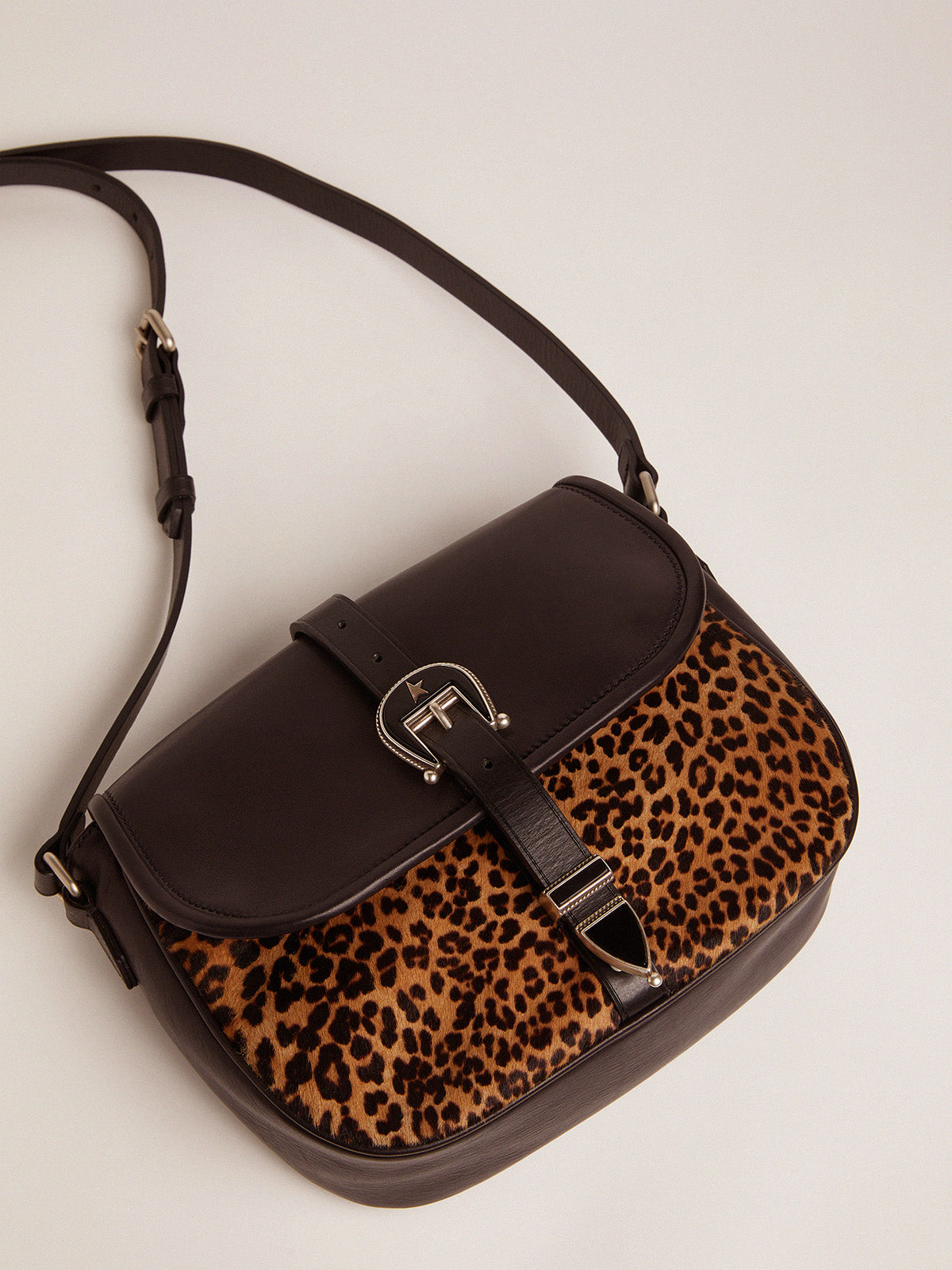 Medium Rodeo Bag in black leather and leopard-print pony skin| Golden Goose