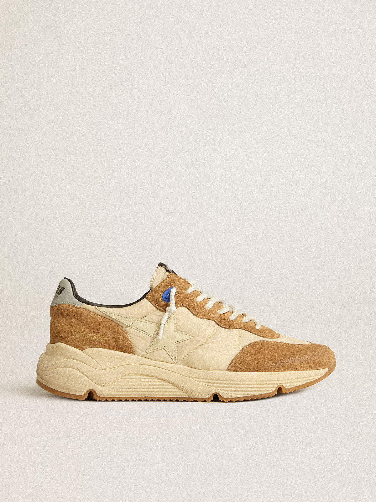 Running Sole in ivory nylon and tobacco suede with ivory leather star| Golden Goose