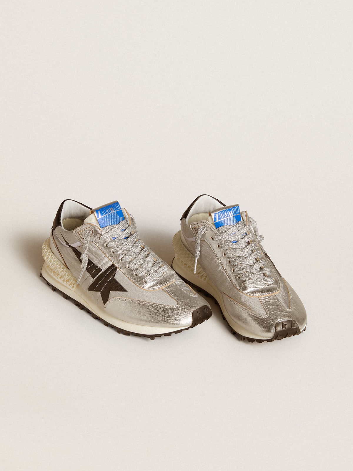 Women's Marathon with silver ripstop nylon upper and black star| Golden Goose