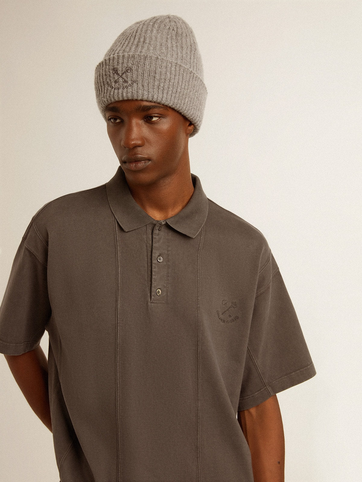 Men's cotton polo shirt in anthracite gray with embroidery| Golden Goose