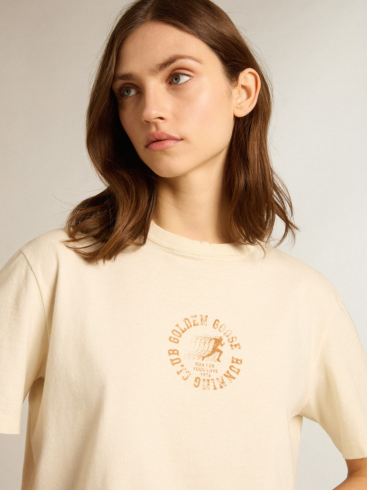 Aged white cotton T-shirt with seasonal logo| Golden Goose