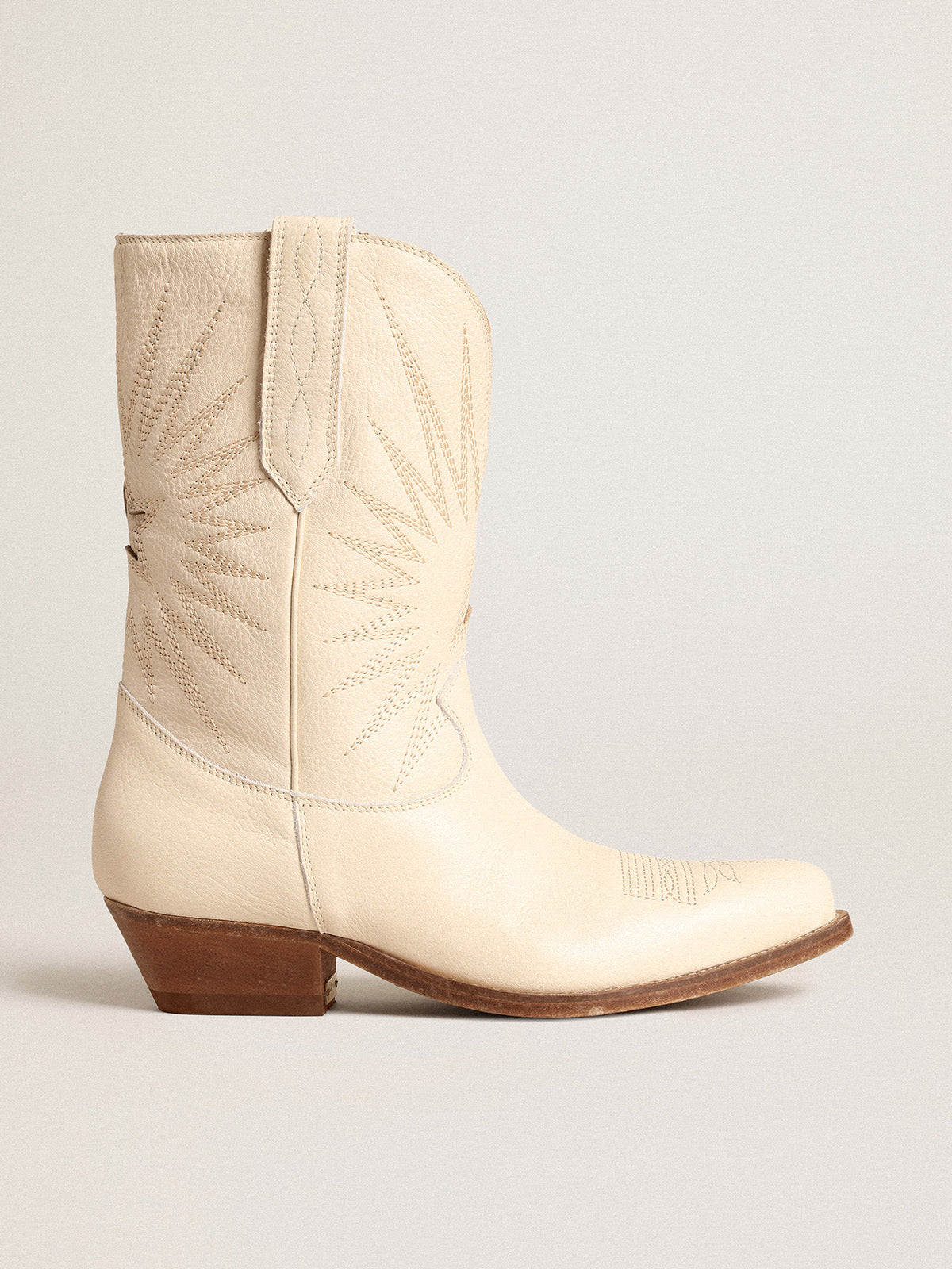 Low Wish Star boots in cream-colored leather with inlay star| Golden Goose