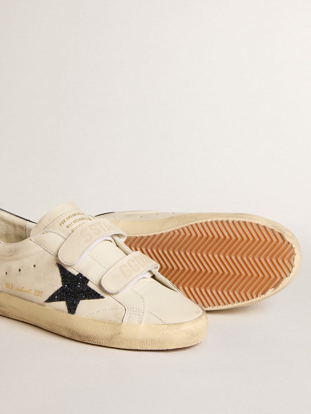 Women's Old School in leather with blue glitter star and blue leather heel tab| Golden Goose