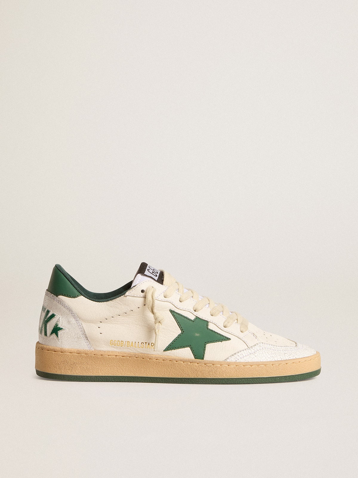 Women's Ball Star Wishes in white nappa leather with green leather star and heel tab| Golden Goose