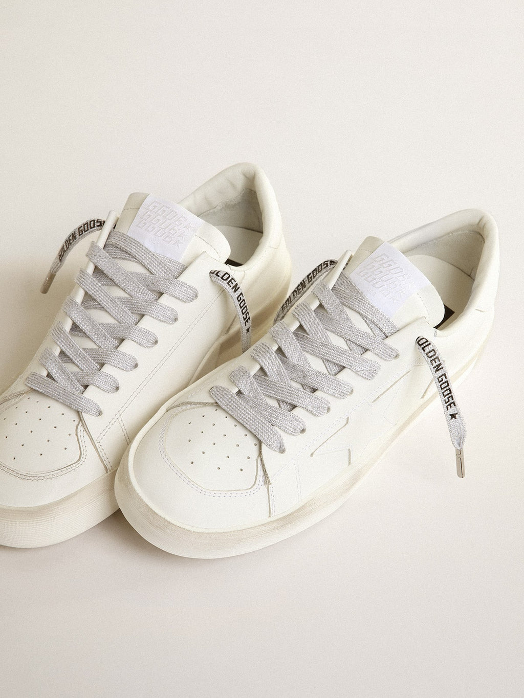 Gray cotton laces with contrasting black logo| Golden Goose
