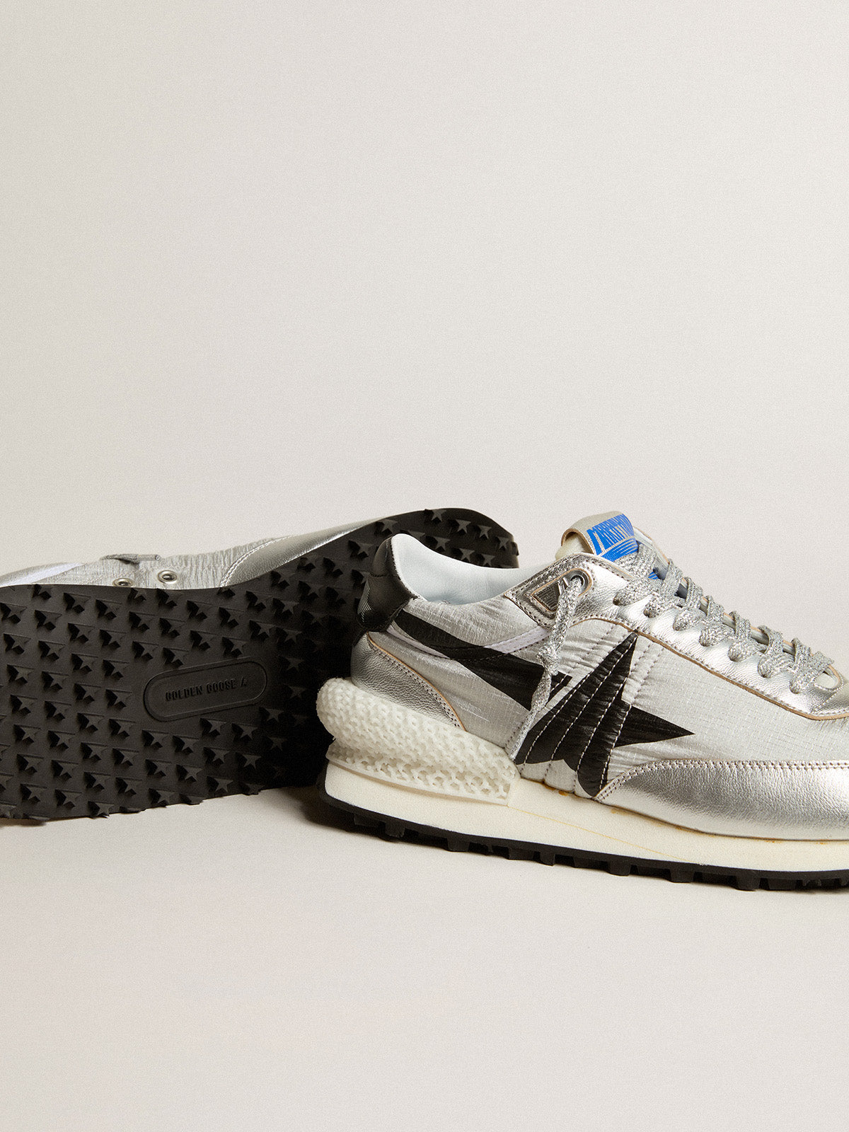 Men's Marathon with silver ripstop nylon upper and black star| Golden Goose