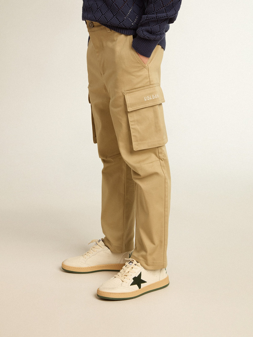 Boys' sand-colored cargo pants| Golden Goose