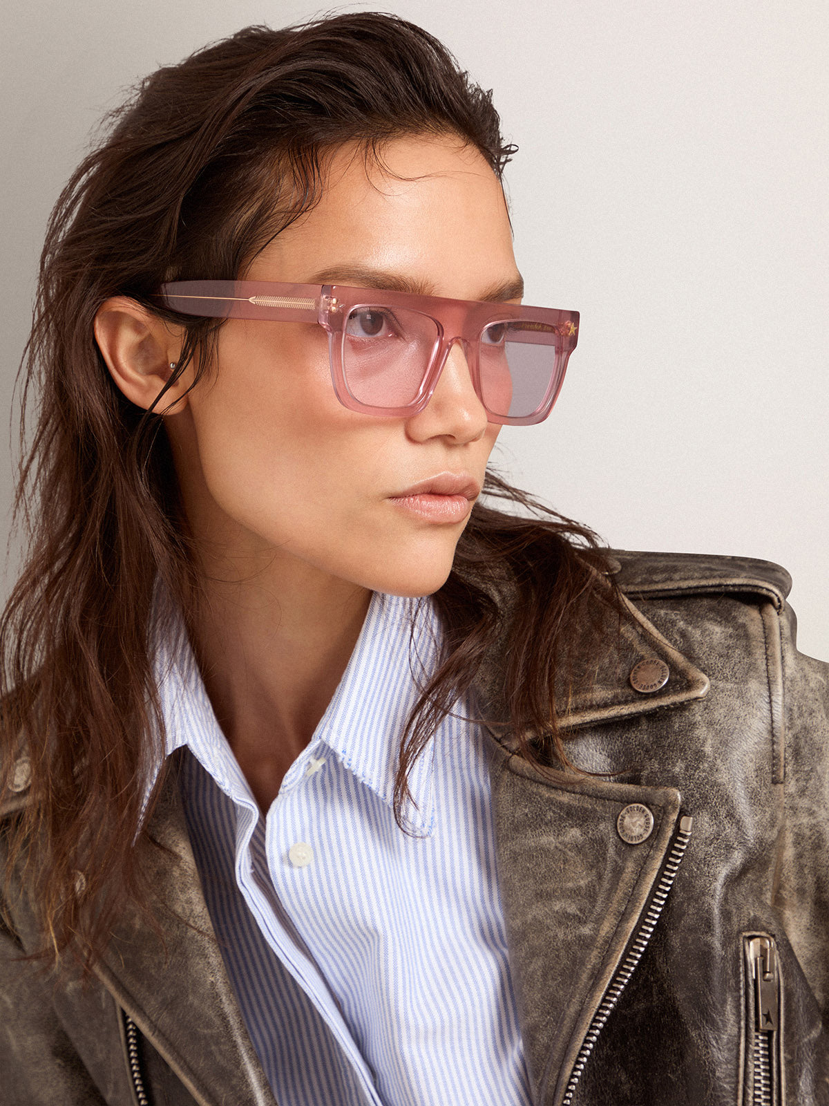 Square-style Sunframe Jamie with clear pink frame and pink lenses| Golden Goose