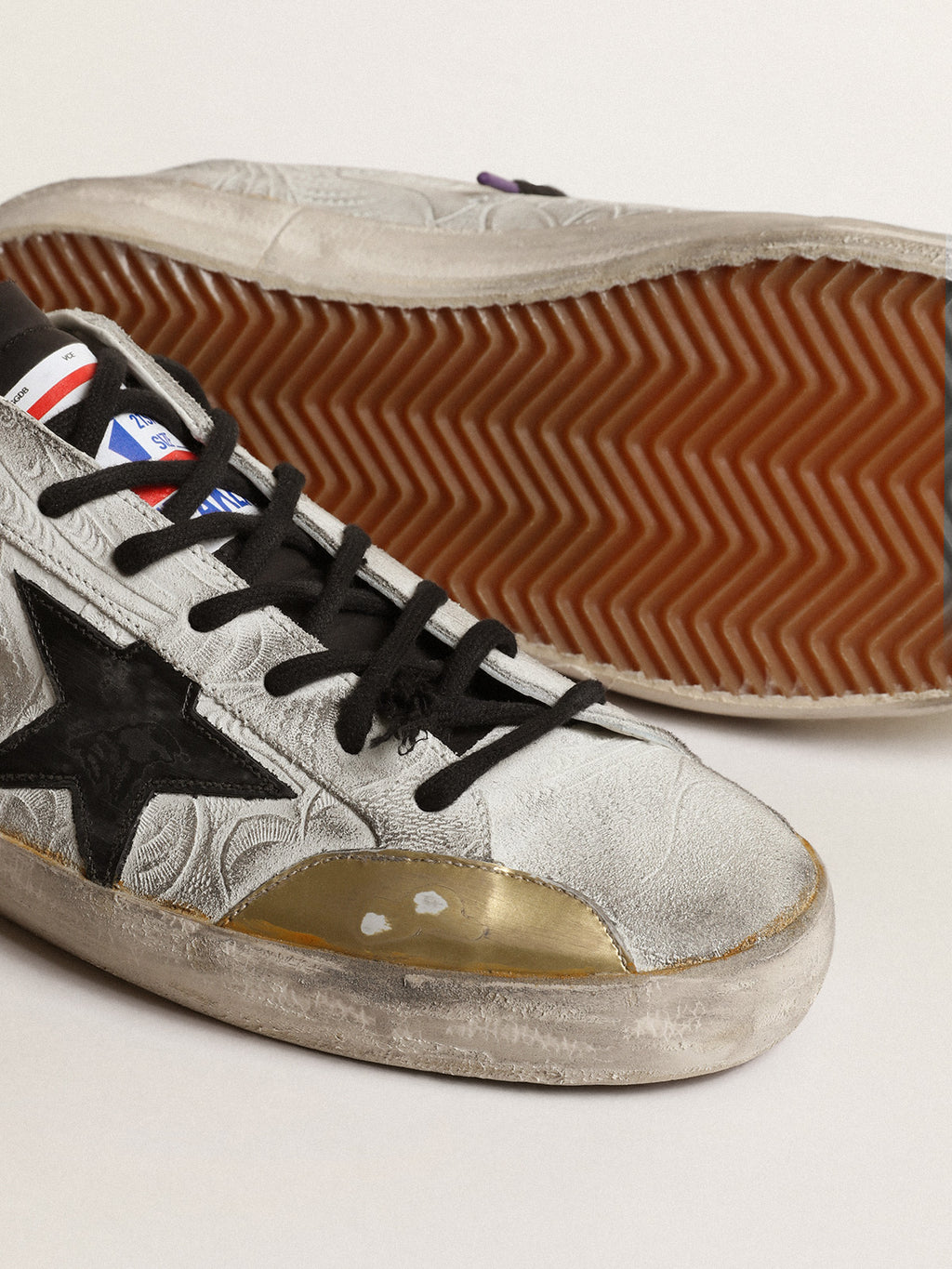 Men's Super-Star LAB with floral print and black leather star| Golden Goose