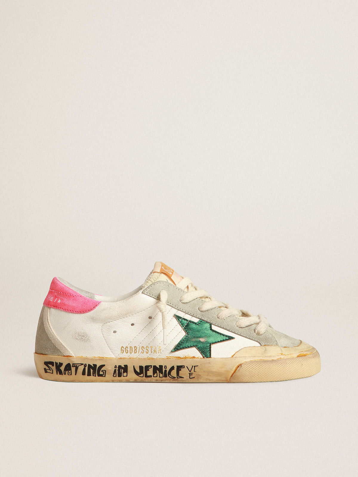 Super-Star Penstar with green star and fluorescent lobster heel tab| Golden Goose