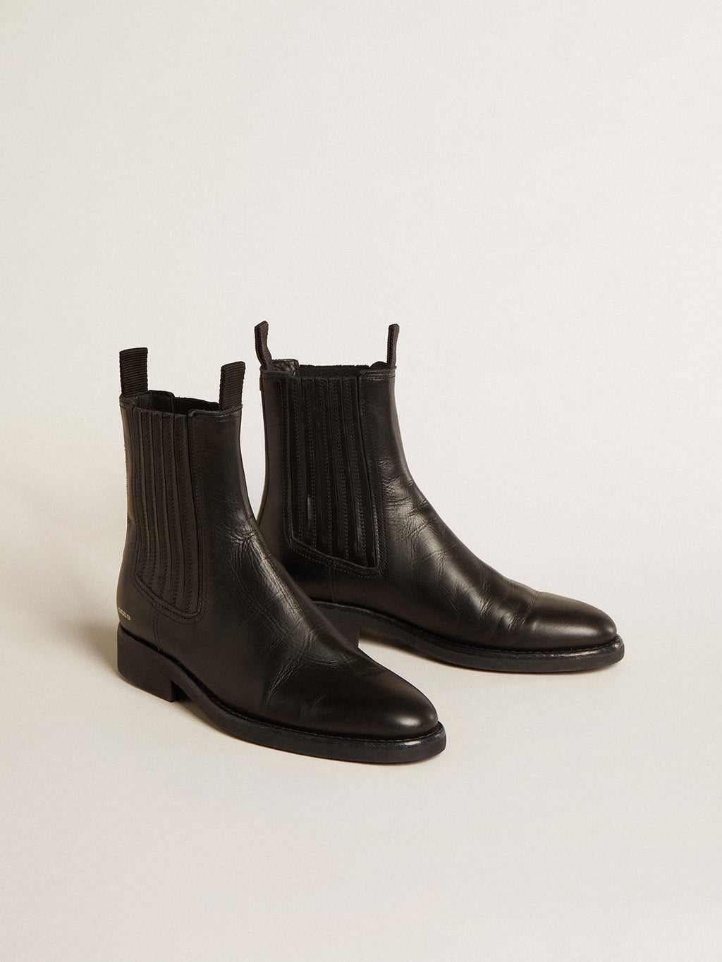 Women's Chelsea boots in black leather| Golden Goose