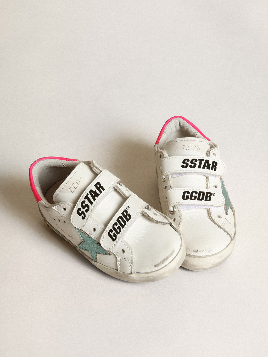 Junior Old School with aquamarine laminated leather star| Golden Goose
