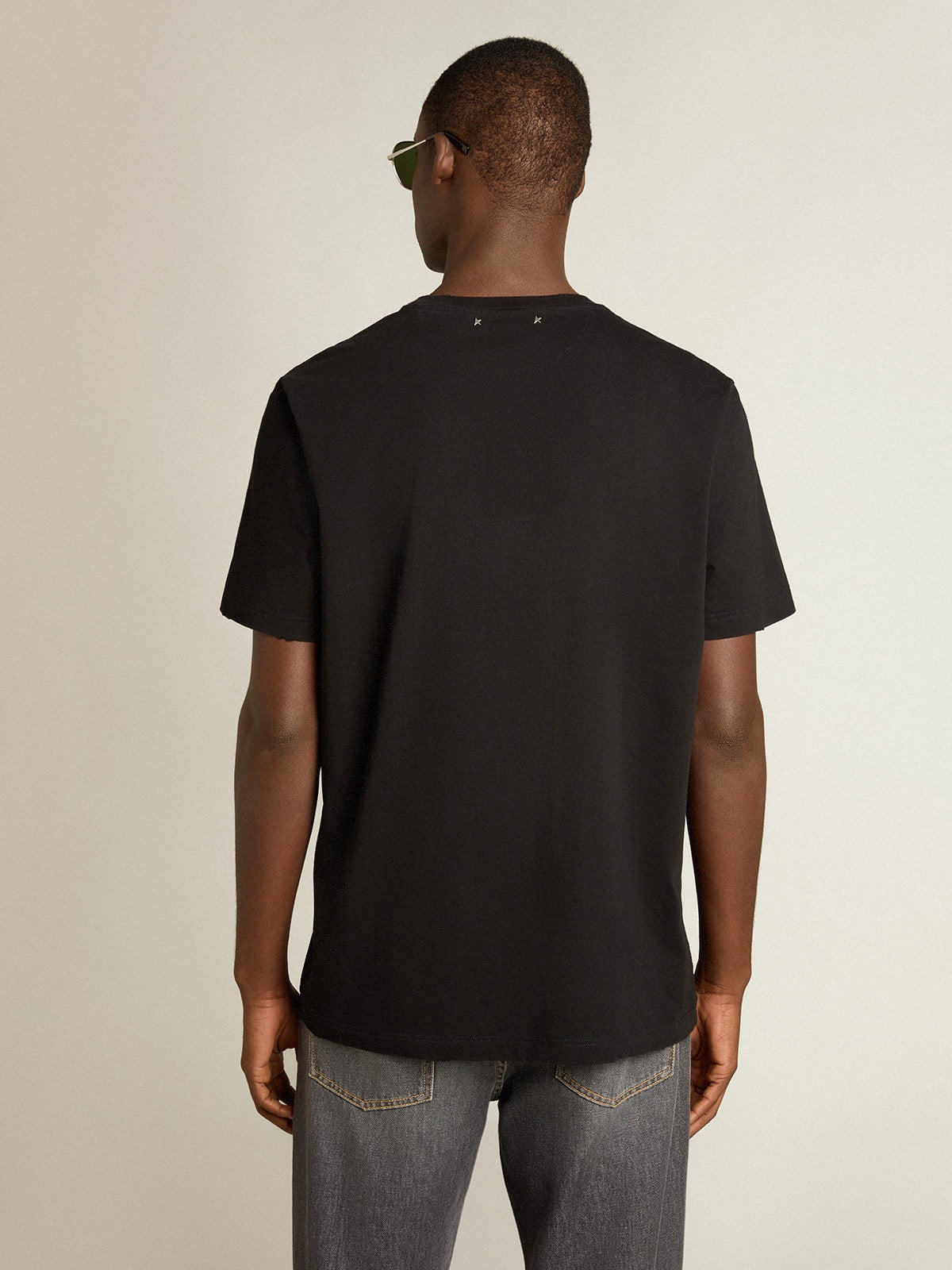 Golden Collection distressed T-shirt in vintage black| Golden Goose