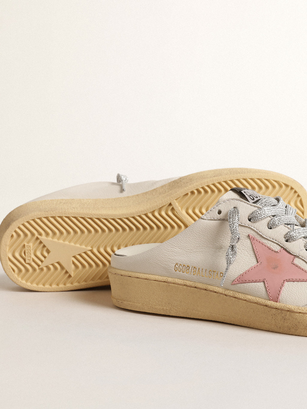 Ball Star Sabots in white nappa with an old-rose leather star| Golden Goose