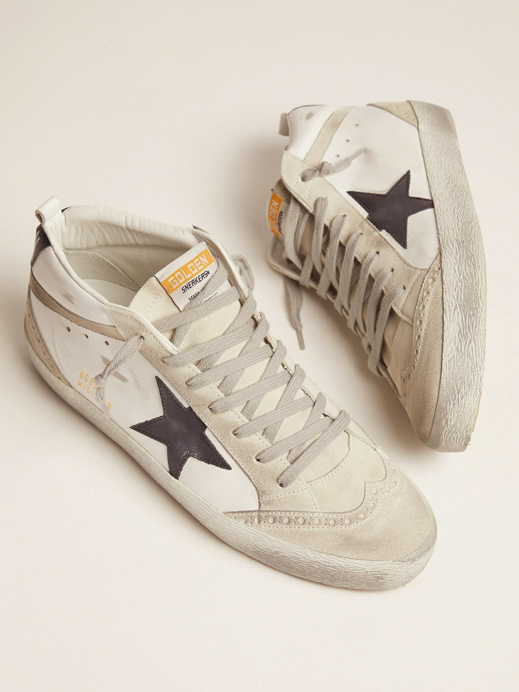 Men's Mid Star white with black star| Golden Goose