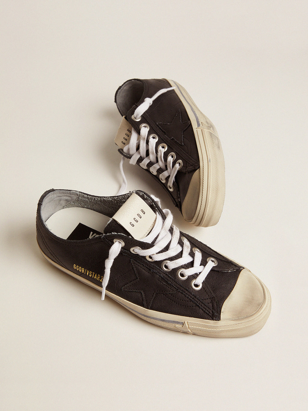 Women's V-Star vintage effect| Golden Goose