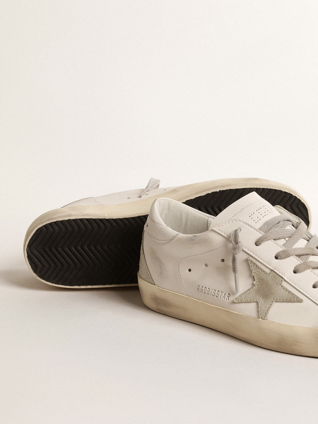 Men's bio-based Super-Star with ice-gray suede star| Golden Goose