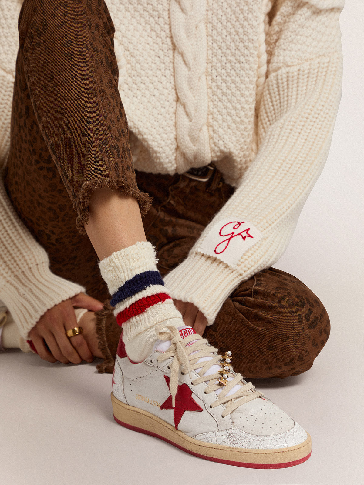 Lace lock in antique gold color with beads| Golden Goose
