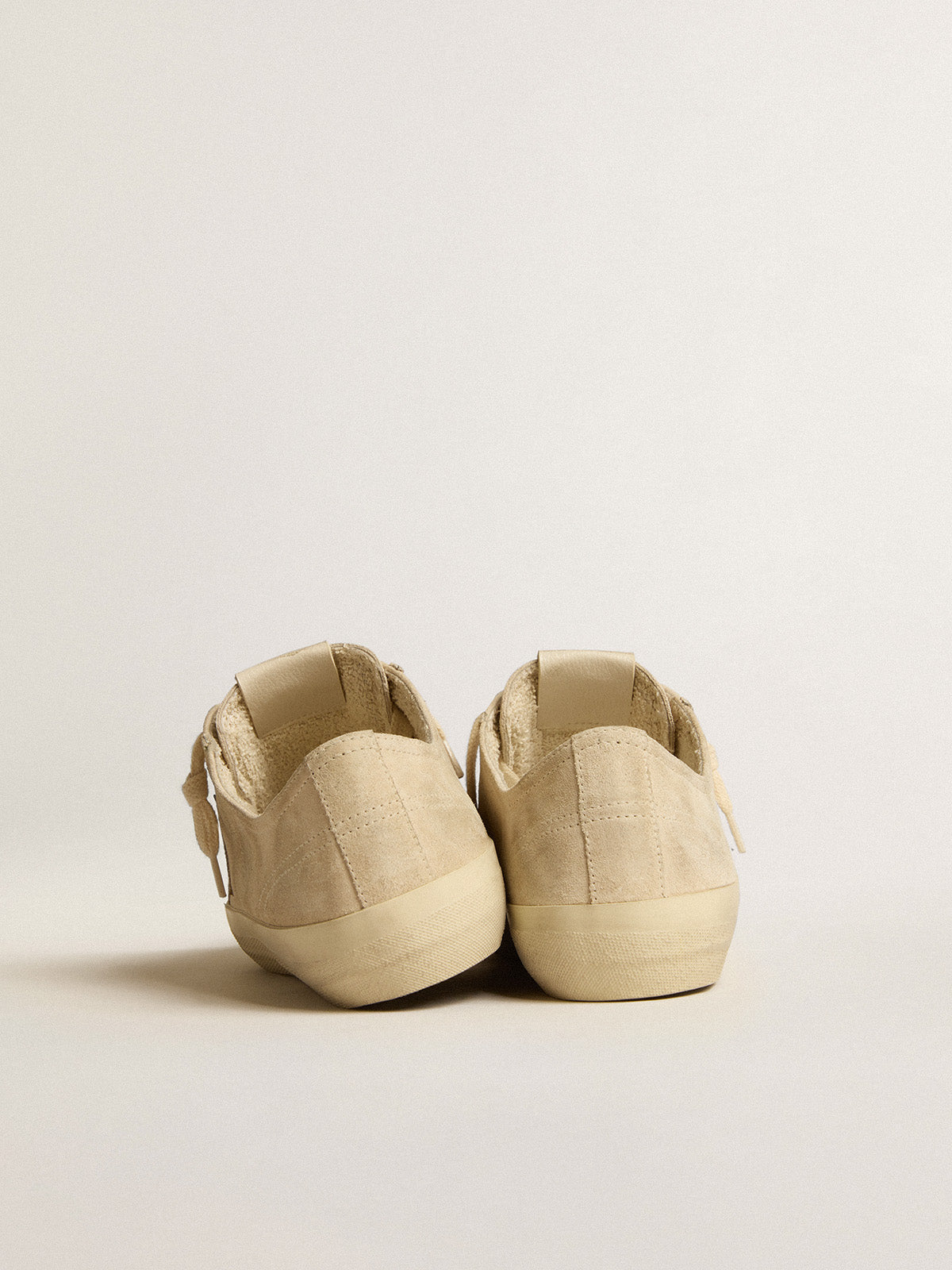 Women's V-Star in pearl suede with silver metallic leather star| Golden Goose