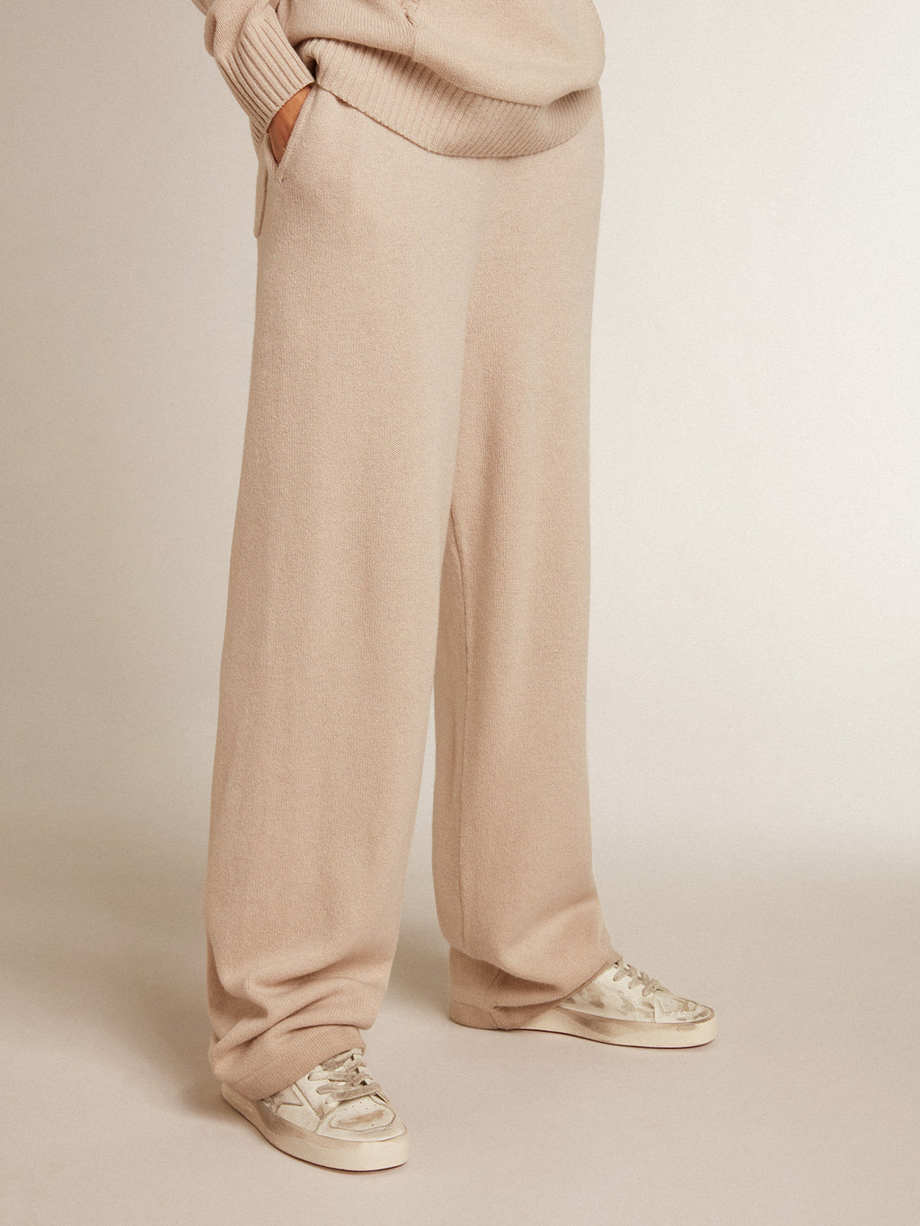 Natural white cashmere blend women's joggers| Golden Goose