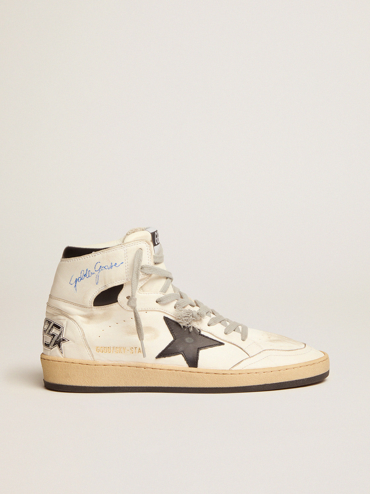 Men's Sky-Star with signature on the ankle and black inserts| Golden Goose