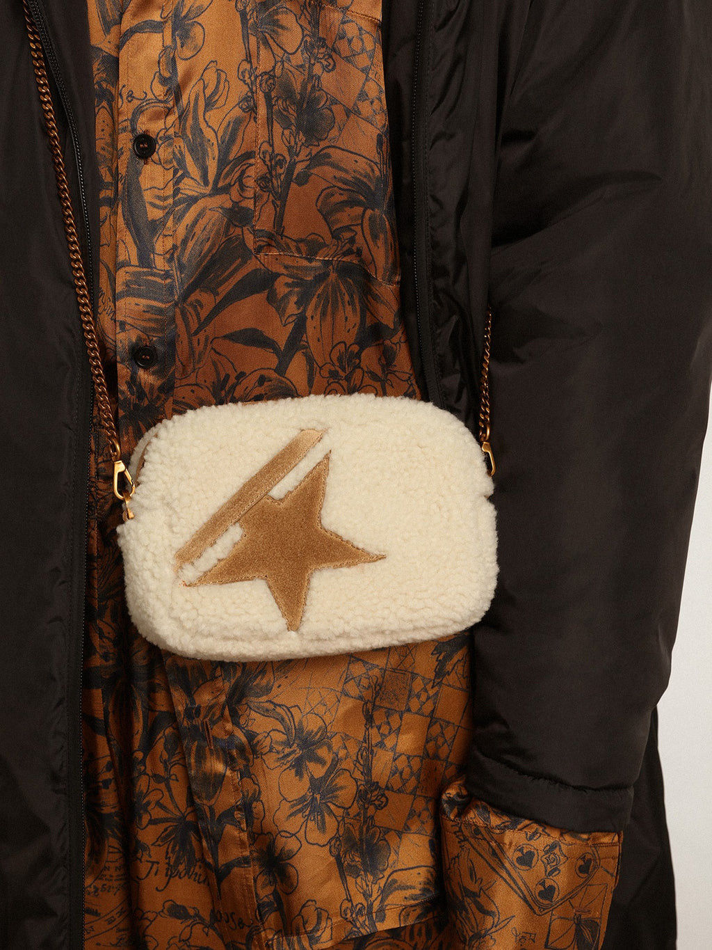 Mini Star Bag in beige shearling with suede star| Golden Goose